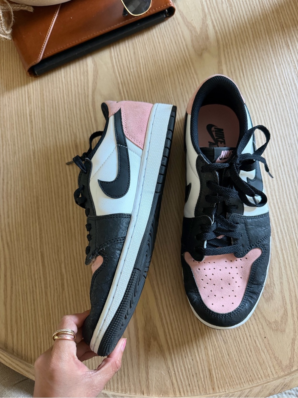 Nike Low-Top Sneakers in Black, White & Pink